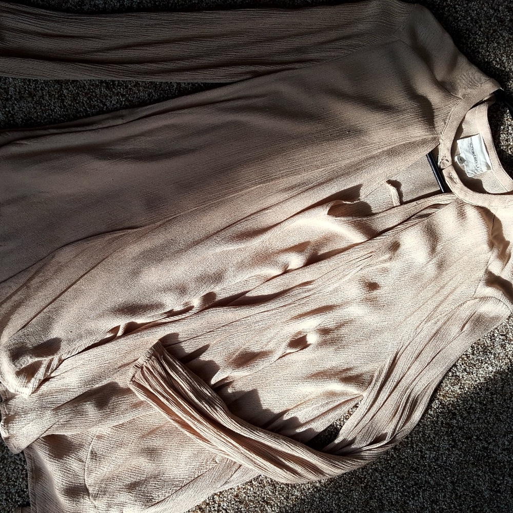 Nude key-hole blouse